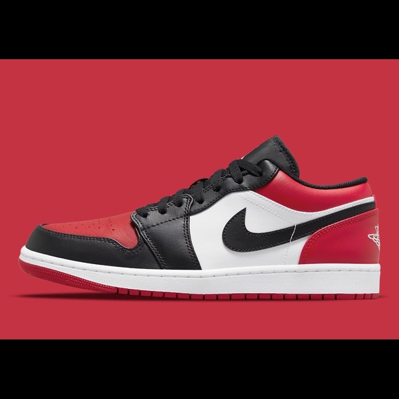 NEW Nike Air Jordan 1 Low Bred Toe Chicago Red Black (Size US Men's) - Picture 9 of 15